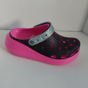 CROCS Womens Black and Pink Clogs with Metallic Strap Size 11